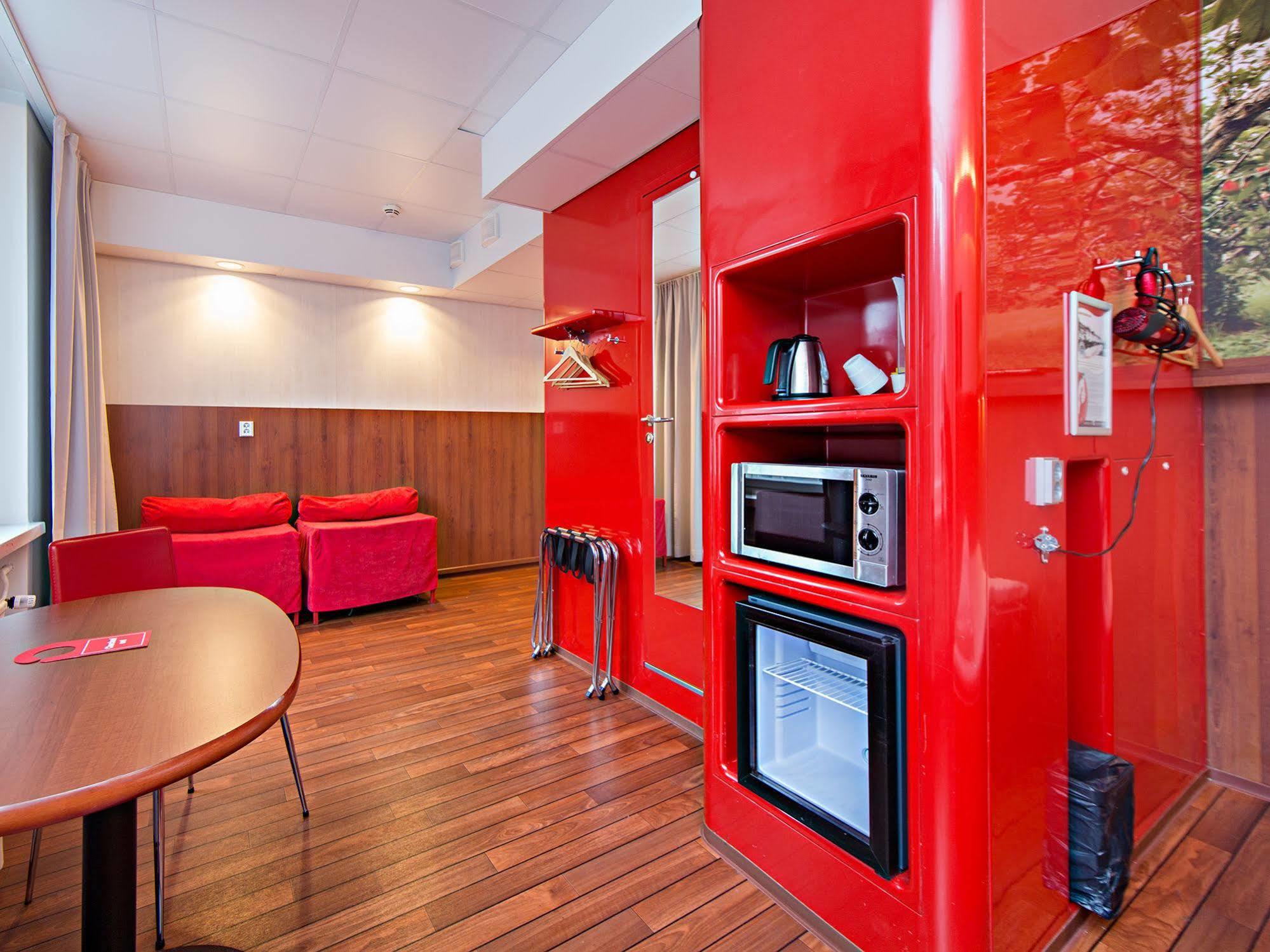 Omena Hotel Tampere Esterno foto
