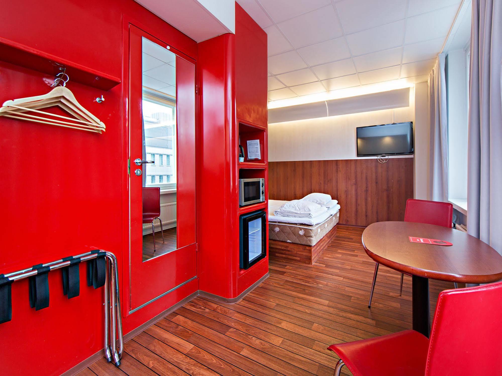Omena Hotel Tampere Esterno foto